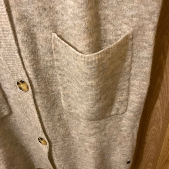 #51Cream Long Sweater Vest with Round Buttons, Size Large - Picture 4 of 7